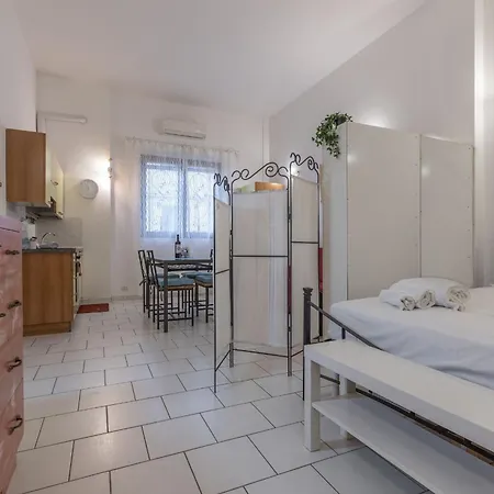 Italian Experience- Il Faro Porto Recanati