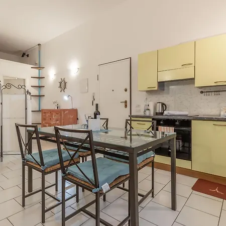 Italian Experience- Il Faro Apartament *